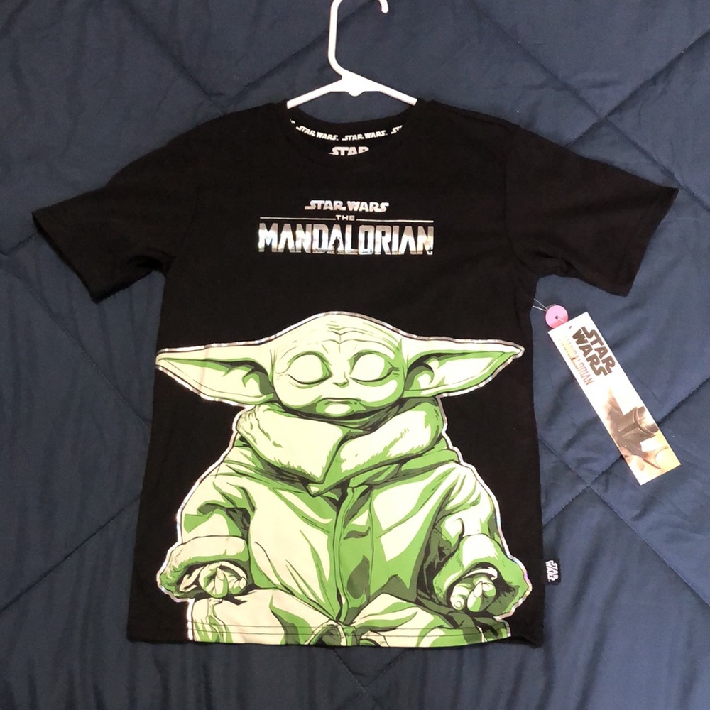 COPY - 🌟NWT🌟Star Wars, The Mandalorian Kids Black and Green T-Shirt, Size 6